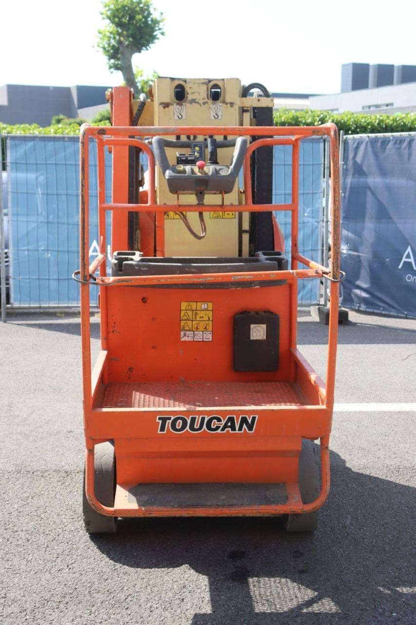 JLG TOUCAN 8E Elektrischer Mastlift 8,15 m 2012