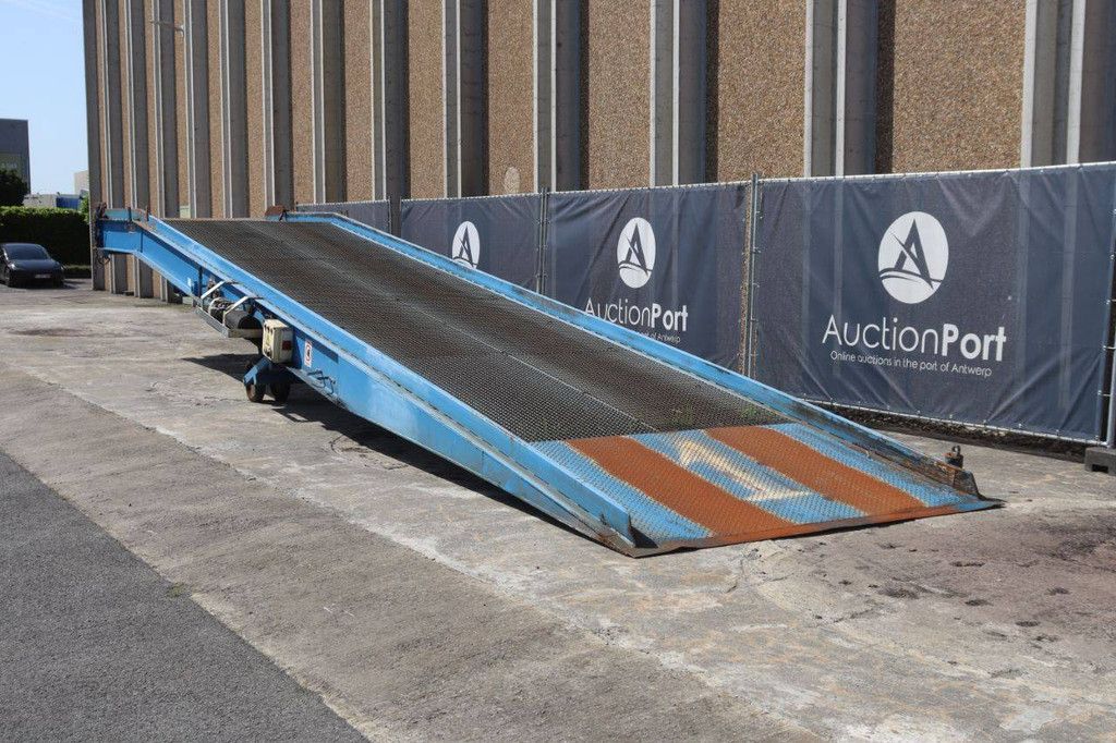 Mobile loading bridge Technicas 10000kg 2017