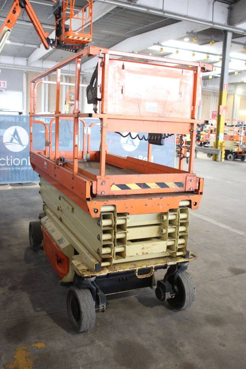 Scissor lift JLG 2646ES Electric 9.92m 2016