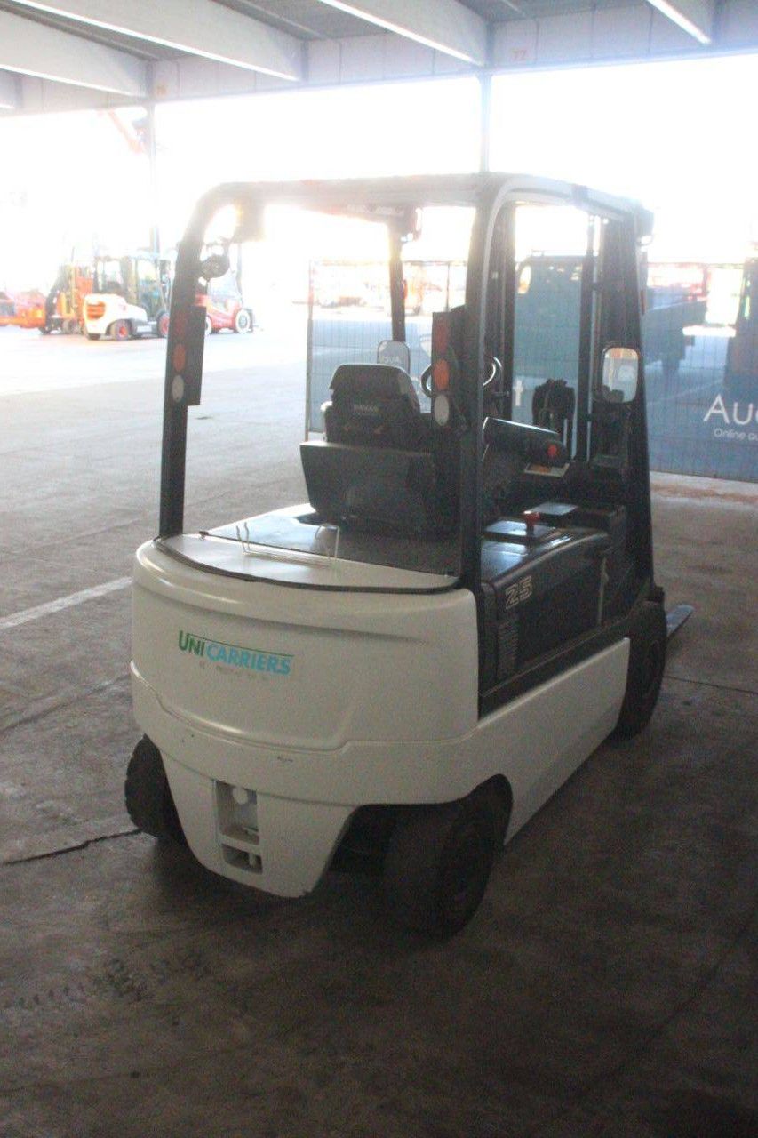 Unicarriers G1Q2L25Q Elektro-Gabelstapler, 2500 kg, 3,3 m, Baujahr 2015