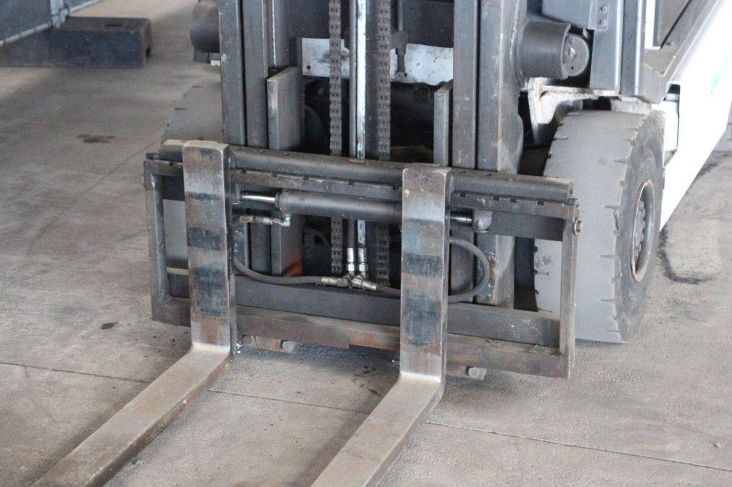 Unicarriers G1Q2L25Q Elektro-Gabelstapler, 2500 kg, 3,3 m, Baujahr 2015