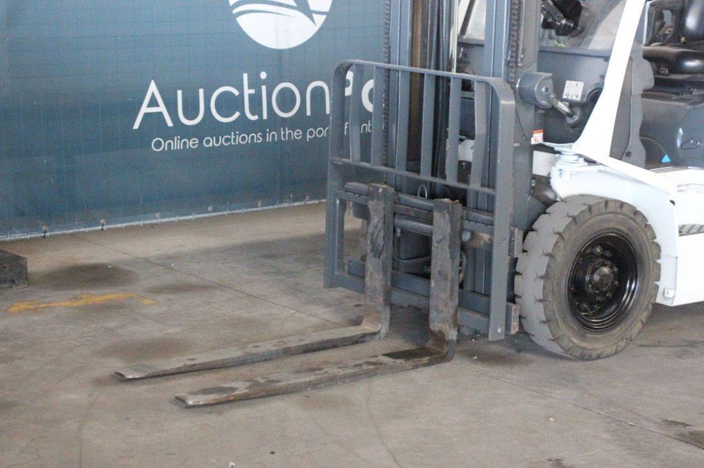 Heftruck Unicarriers U1D2A25LQ LPG 2250kg 4.5m 2014