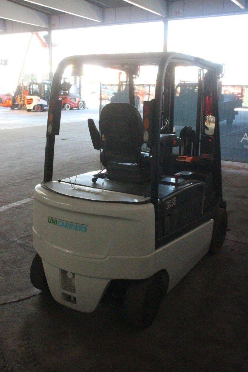 Forklift Unicarriers G1Q2L25Q Electric 2500kg 2015