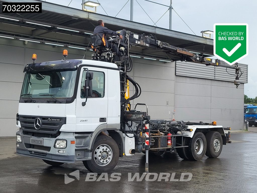Mercedes Actros 2541 6X2 Jonsered J1142Z80A Crane + 20 tons hooklift Lift-axle Full Air Euro 3