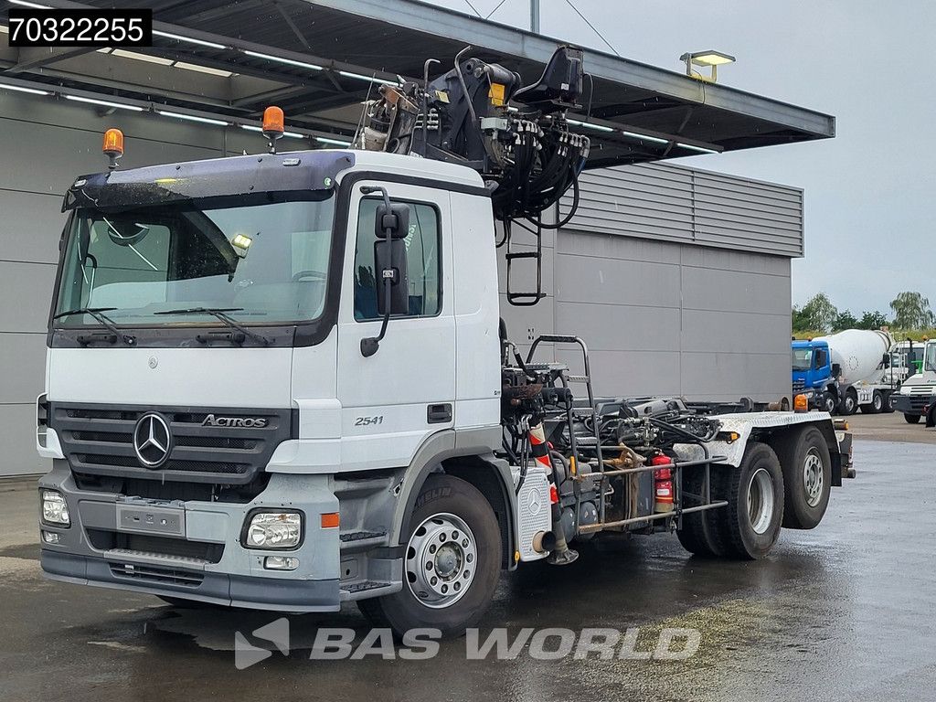 Mercedes Actros 2541 6X2 Jonsered J1142Z80A Crane + 20 tons hooklift Lift-axle Full Air Euro 3