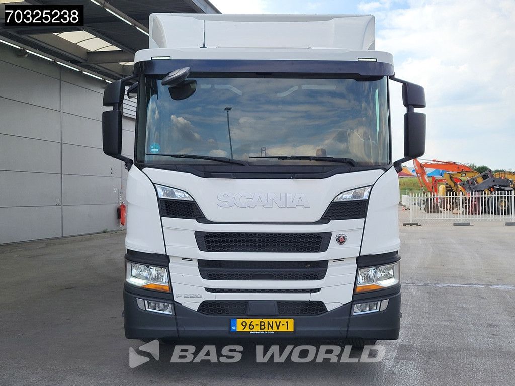 Scania P P220 4X2 DHollandia Tailgate 7,41m Box Euro 6