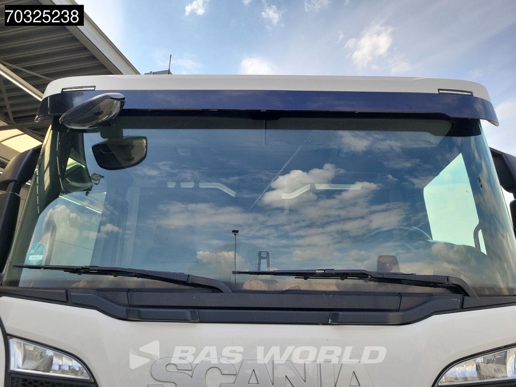 Scania P P220 4X2 DHollandia Tailgate 7,41m Box Euro 6