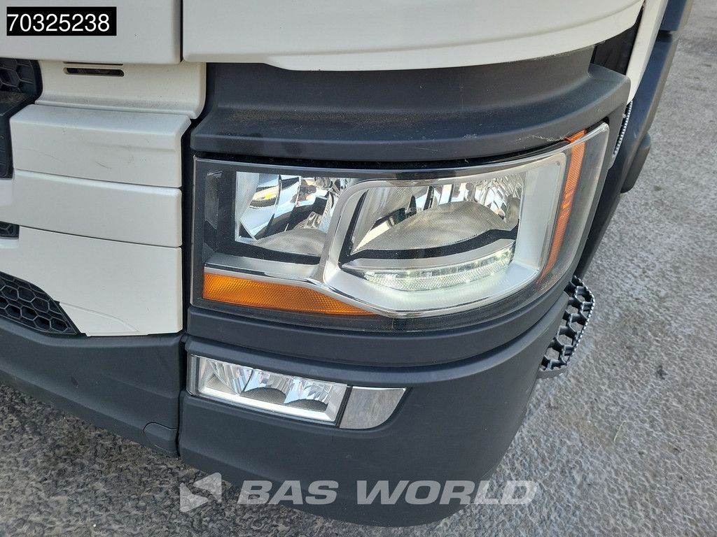Scania P P220 4X2 DHollandia Tailgate 7,41m Box Euro 6