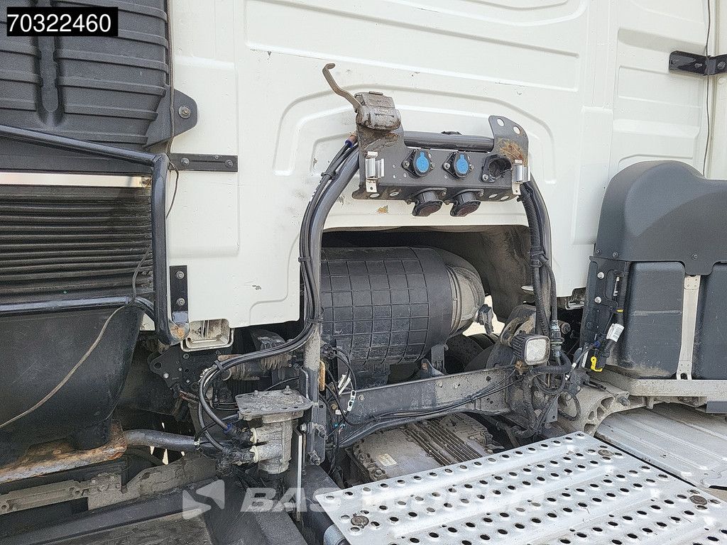 Volvo FM 420 4X2 New model Globe