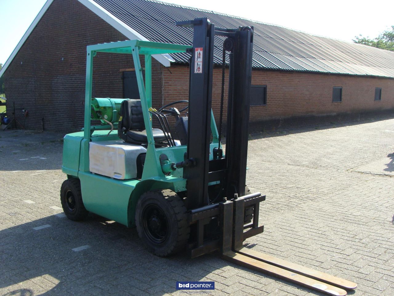 Mitsubishi 2.5 ton, LPG