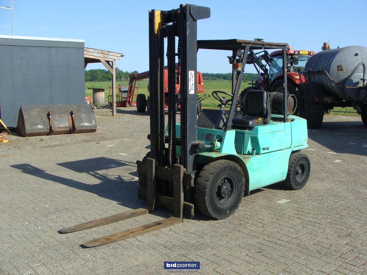Mitsubishi 3 ton, LPG.