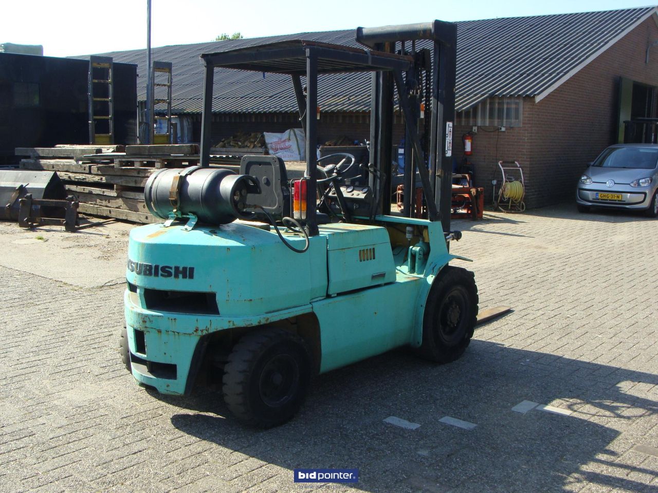 Mitsubishi 3 ton, LPG.