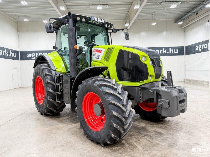 Claas Axion 830