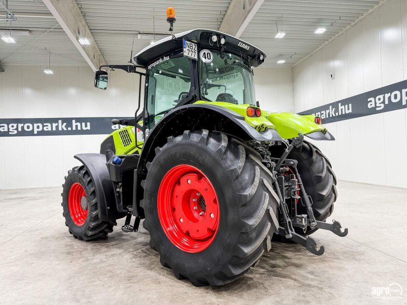 Claas Axion 830