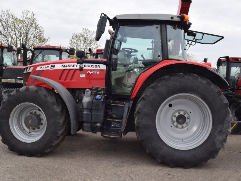 Massey Ferguson 7718 S