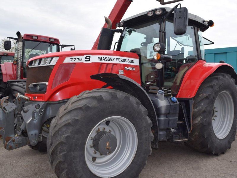 Massey Ferguson 7718 S