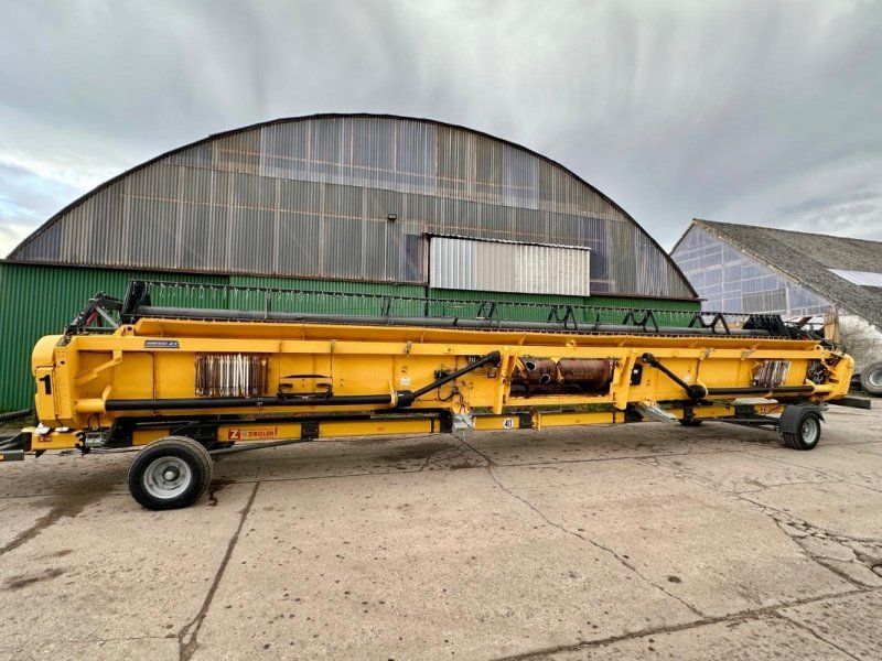 New Holland Varifeed 12.5 + Ziegler Schbeidwerkswagen
