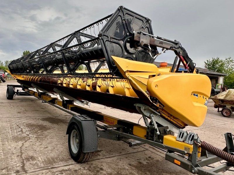 New Holland Varifeed 12.5 + Ziegler Schbeidwerkswagen