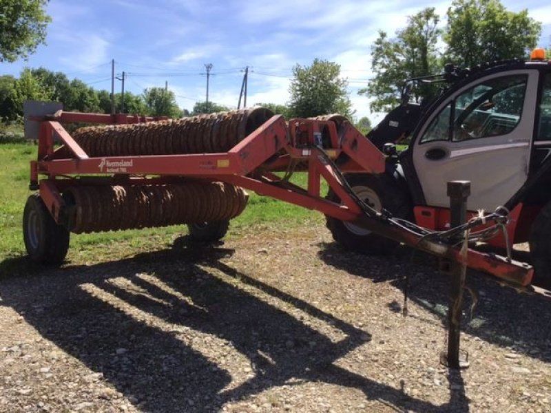 Kverneland Actiroll 760