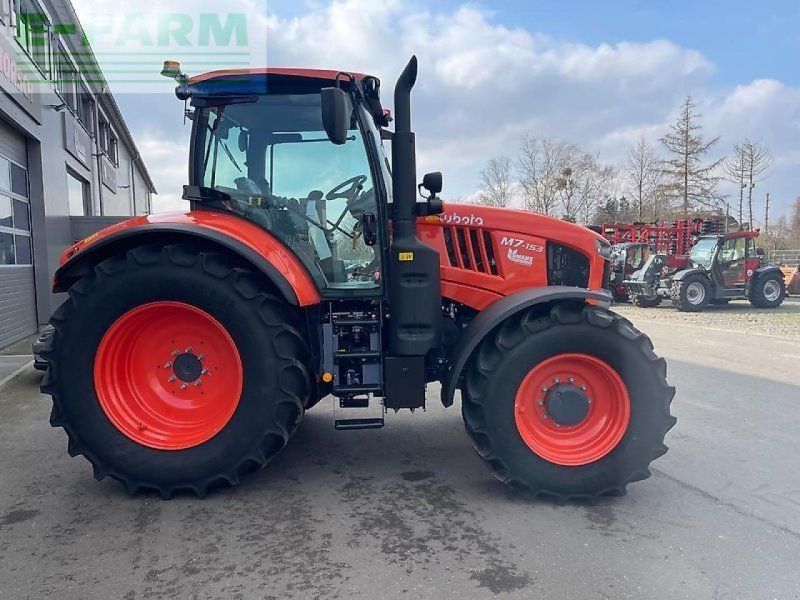 Kubota m7 153