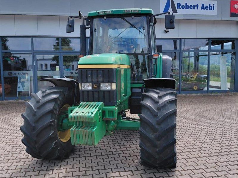 John Deere 6610