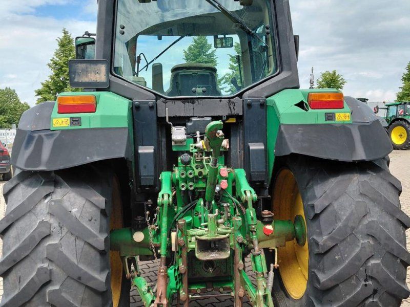 John Deere 6610
