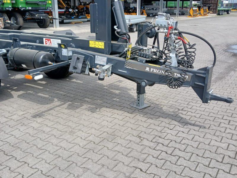Pronar T 185/1