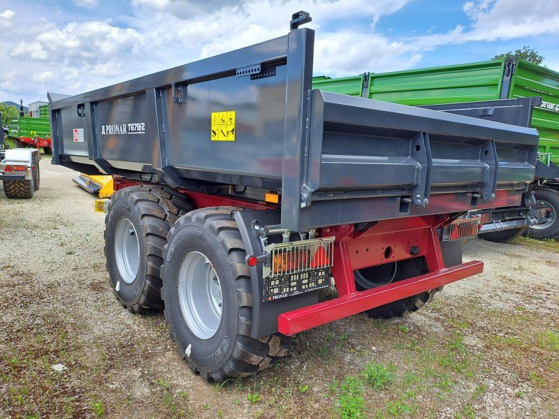 Pronar T 679/2