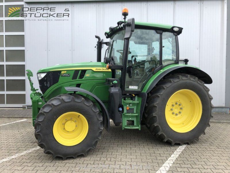 John Deere 6R 110