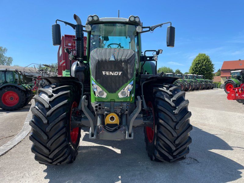 Fendt 828 Vario ProfiPlus S4 *Motor neu*