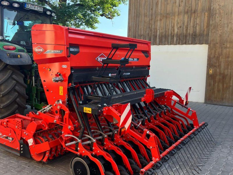 Kuhn HR 304 D + SITERA 330-20 E