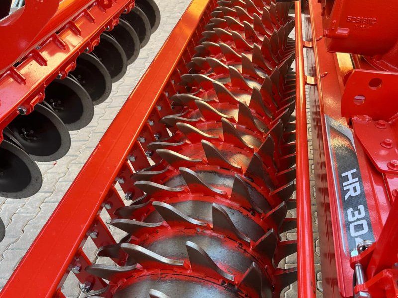 Kuhn HR 304 D + SITERA 330-20 E