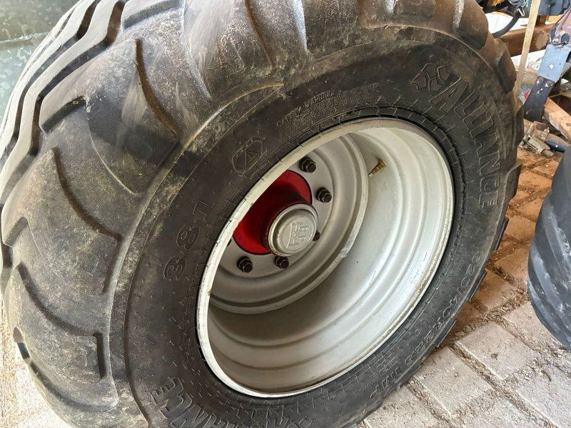 Vakutec VA 6150 mit Güllewerfer