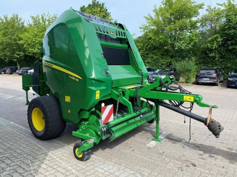 John Deere V 451 M