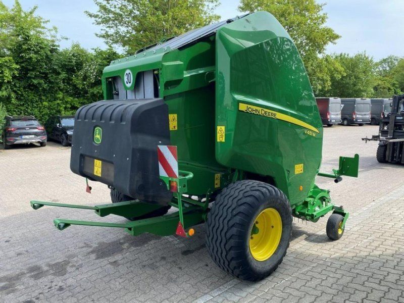 John Deere V 451 M