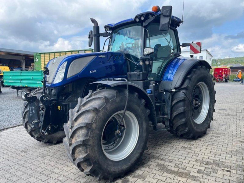 New Holland T 7.300 AC