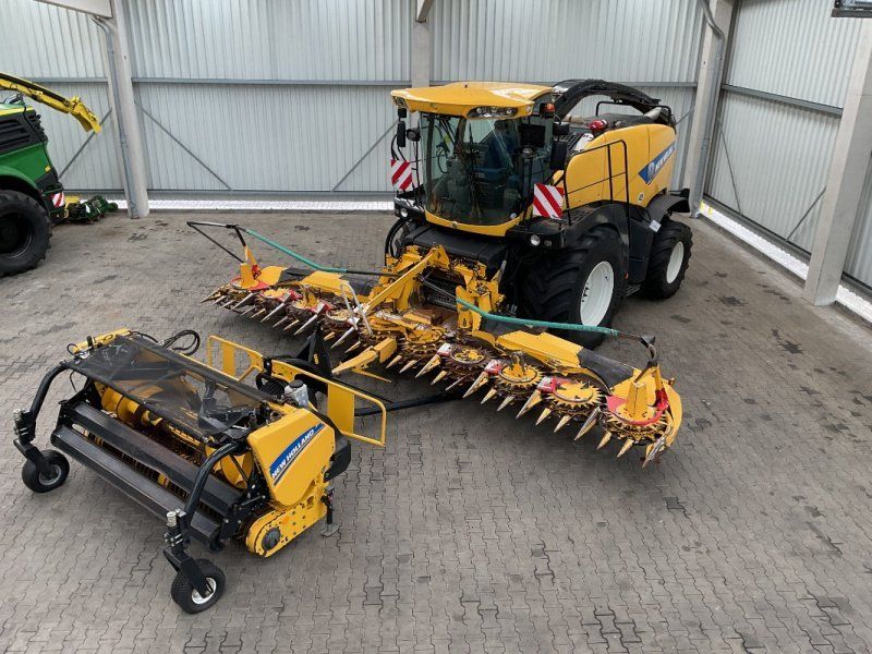New Holland FR 700