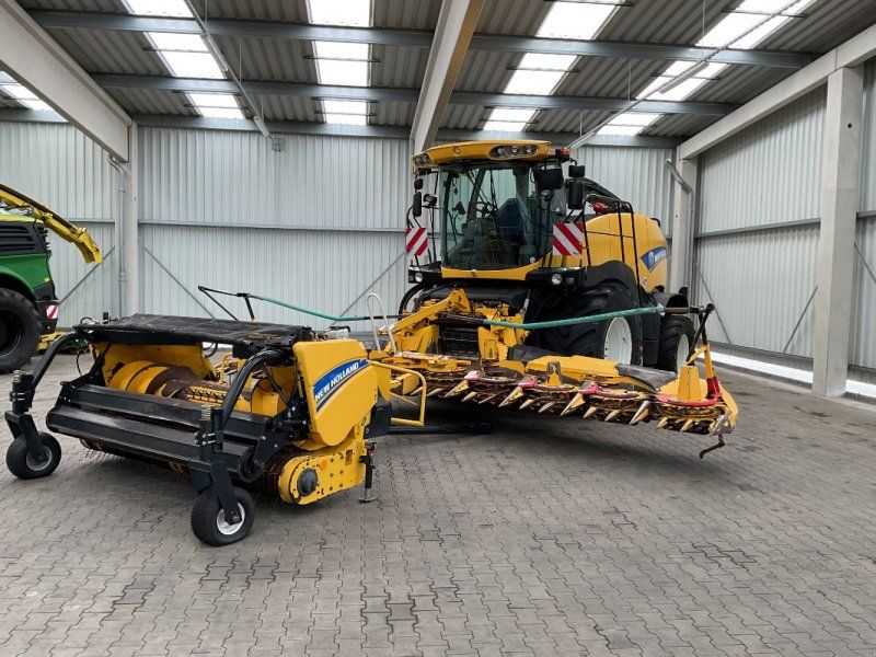 New Holland FR 700