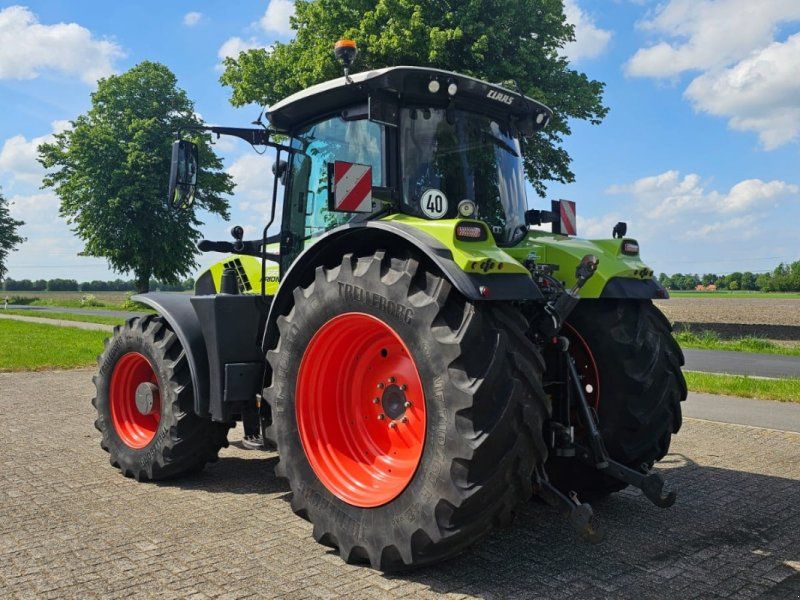 Claas Arion 660 Cmatic
