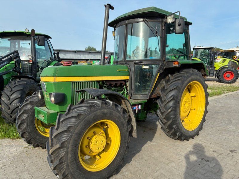 John Deere 1640