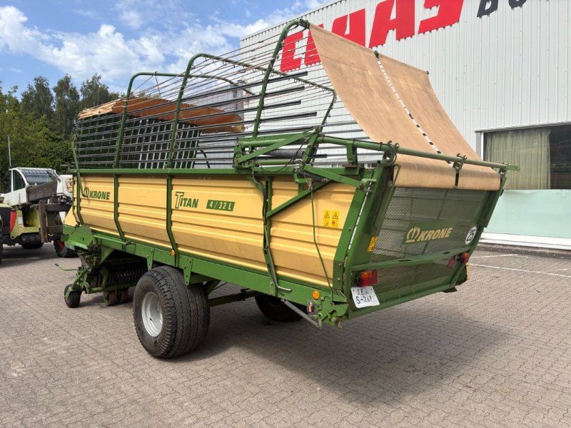 Krone Titan 4/32 L