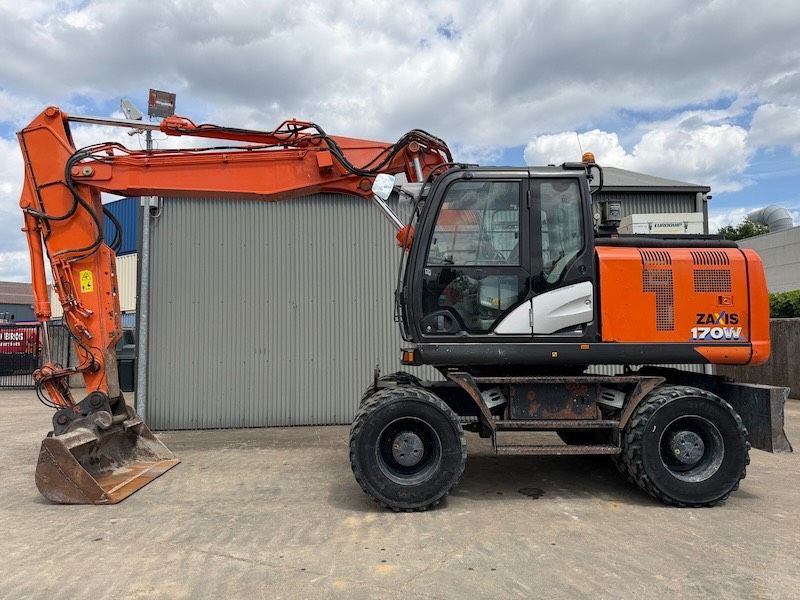 Hitachi ZX170W-6