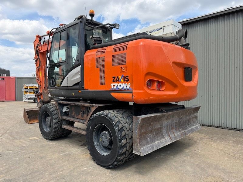 Hitachi ZX170W-6