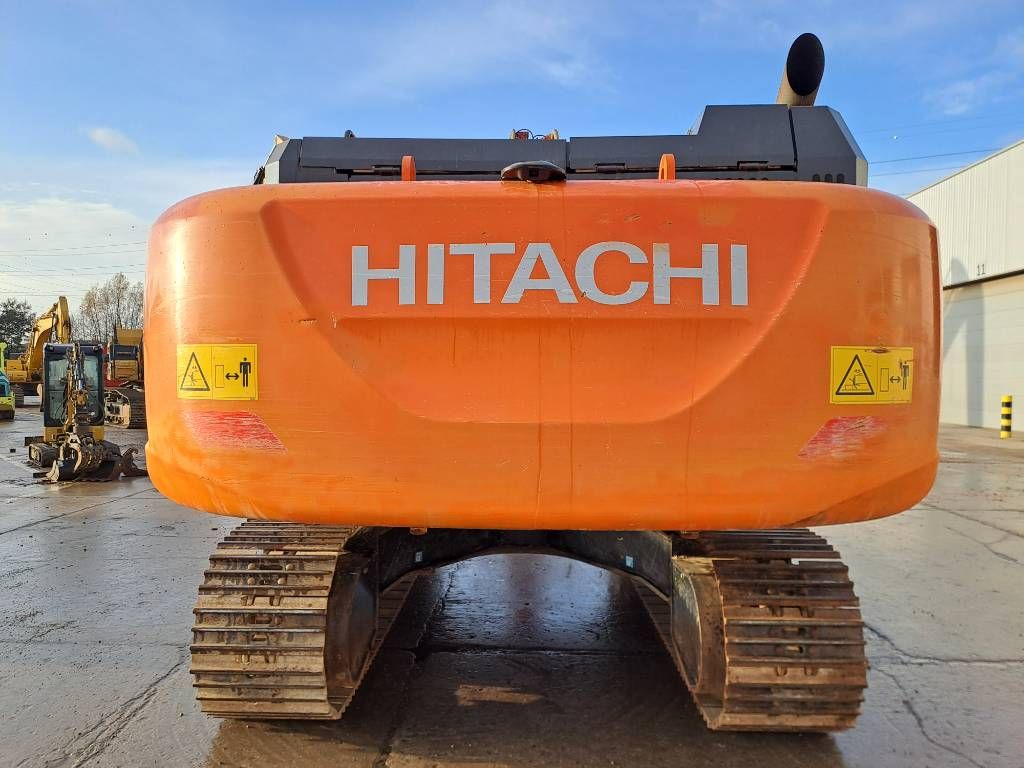 Hitachi Zx350LCN-6