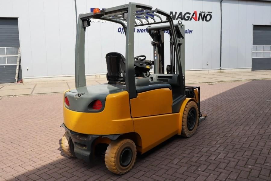 Jungheinrich EFG535 Electric, Lifting Height 4700mm, Freelift 1