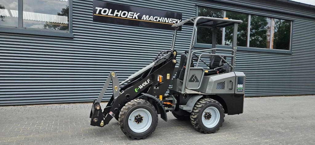 Wolf E 606 electrische shovel