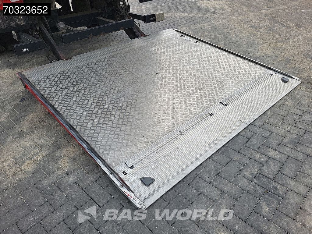 HEWA Ladeboardwand