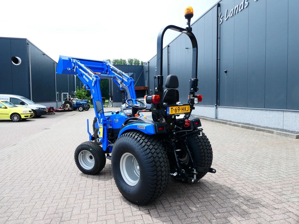 Solis 26 4wd HST / 0003 Draaiuren / Voorlader