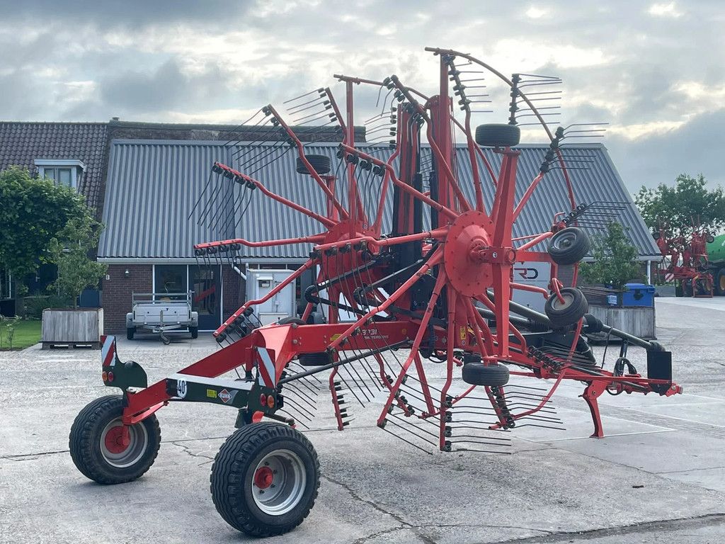 Kuhn GA 8731 Zwadhark - Midden afleg - enkel heffend
