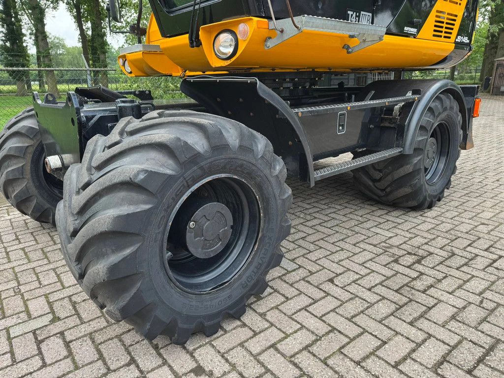 JCB JS145W Mobiele kraan met Draaikantelstuk DKS